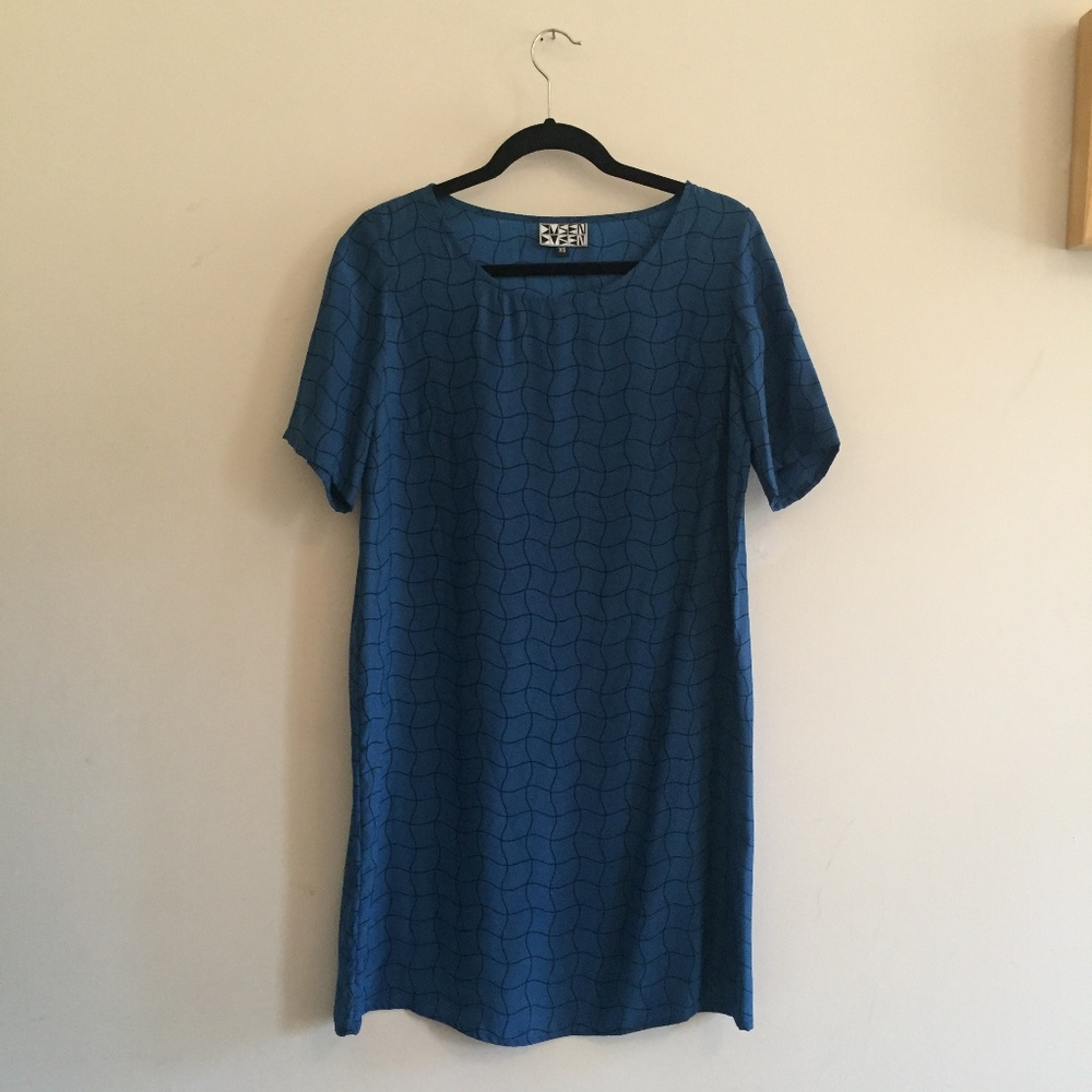DUSEN DUSEN Blue Wave Pattern Dress